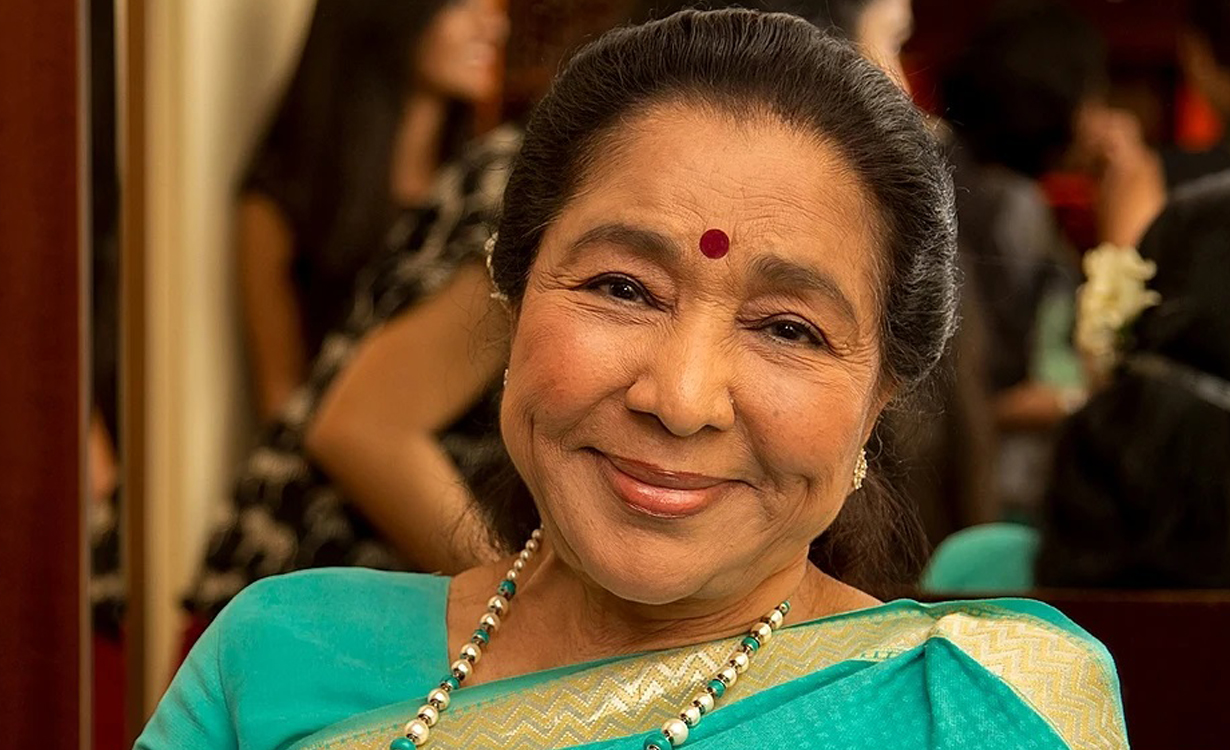 विख्यात भारतीय गायिका आशा भोसलेको निधन