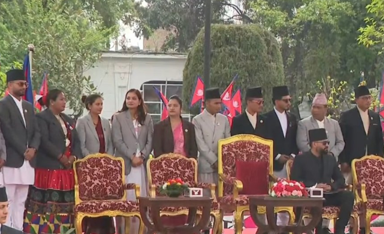 शपथ ग्रहणको २४ घण्टा नबित्दै सरकारविरुद्ध मुर्दावादकाे नारा