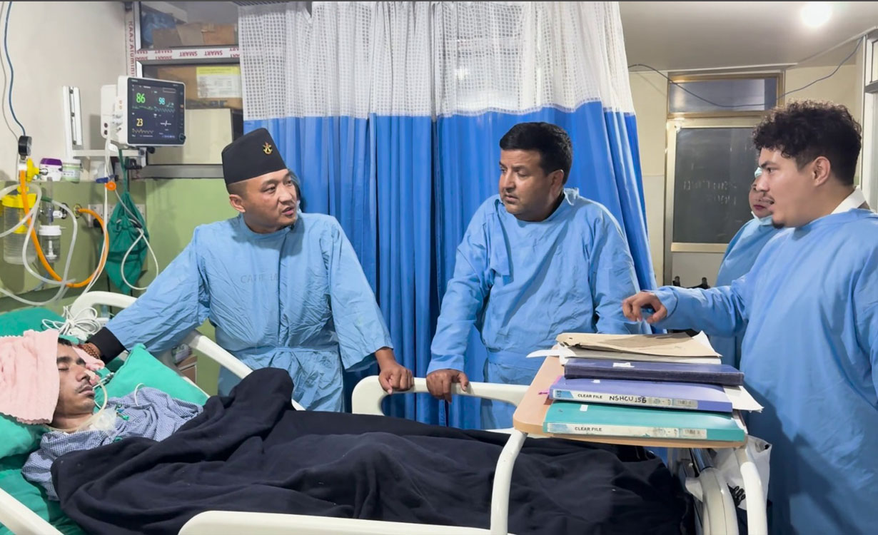 गृहमन्त्रीले जेनजी आन्दोलनका घाइते भेटे