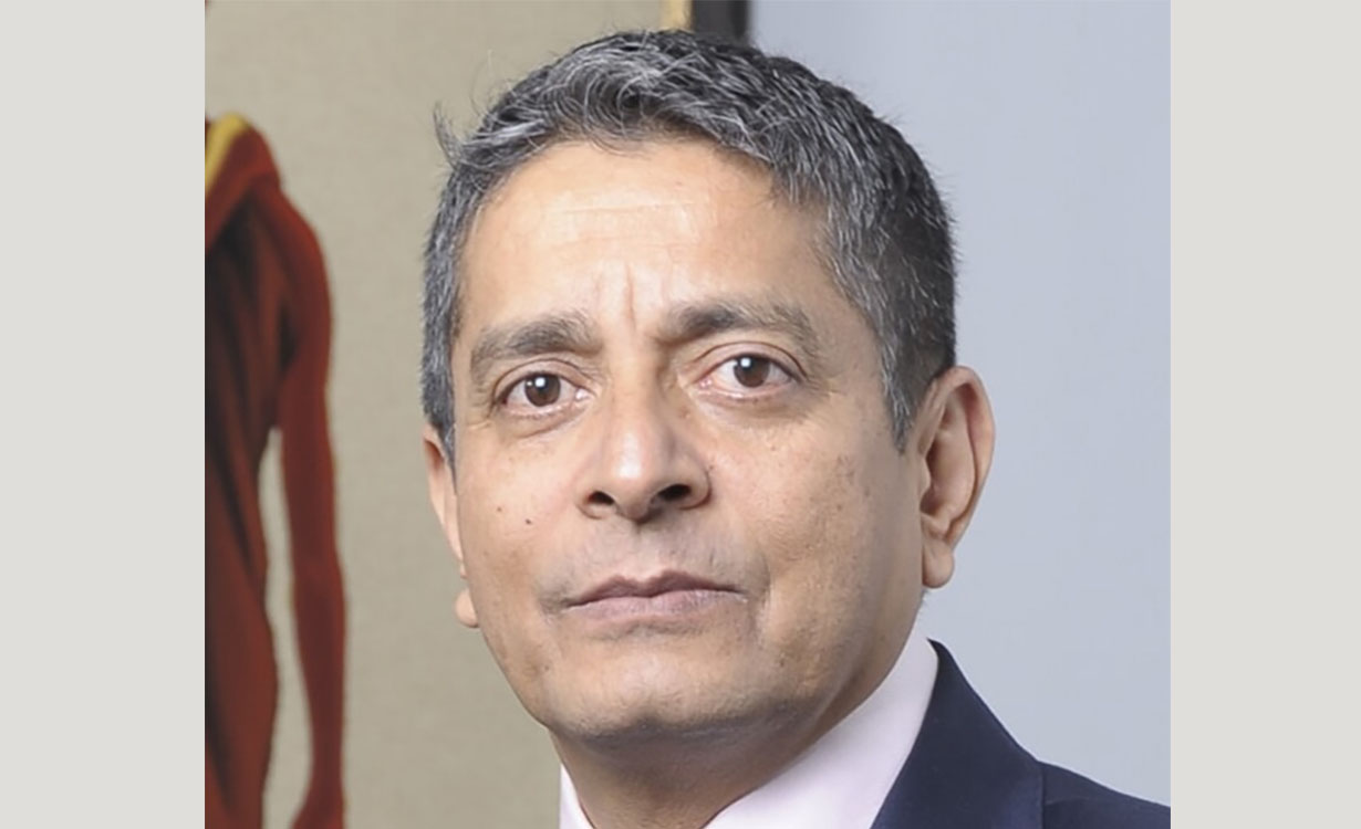 इन्भेस्टमेन्ट मेगा बैंकका सिइओ पाण्डे पक्राउ